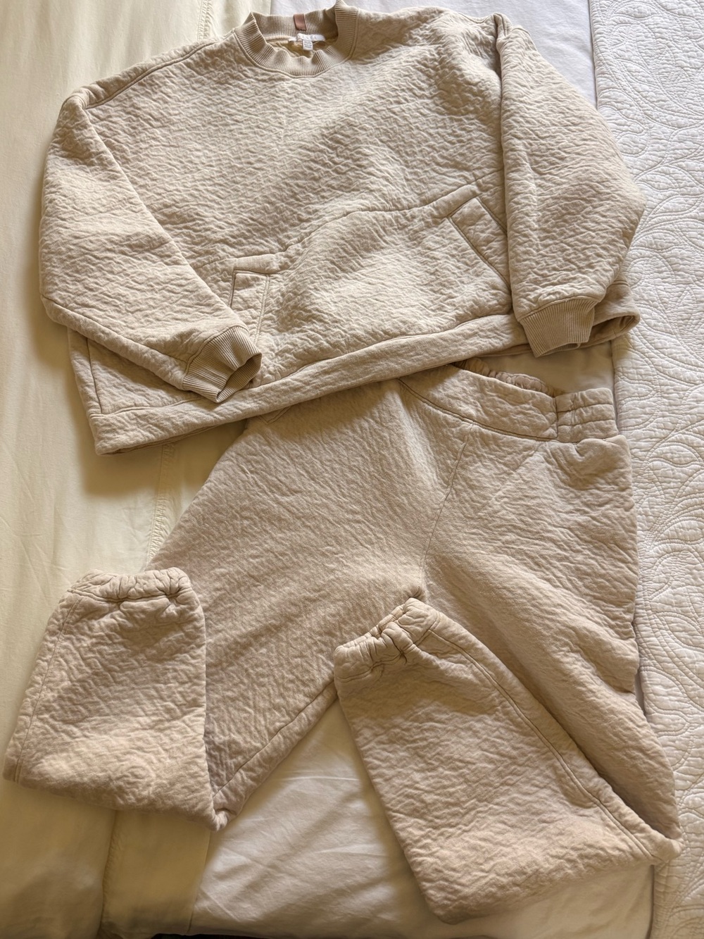 Lunya Quilted Cozy Sweatshirt & Jogger Set - Light Beige